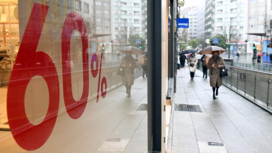 Segundo o artigo, a pandemia implica un incremento das desigualdades de renda en Galicia en 2020. FOTO: Santi Alvite