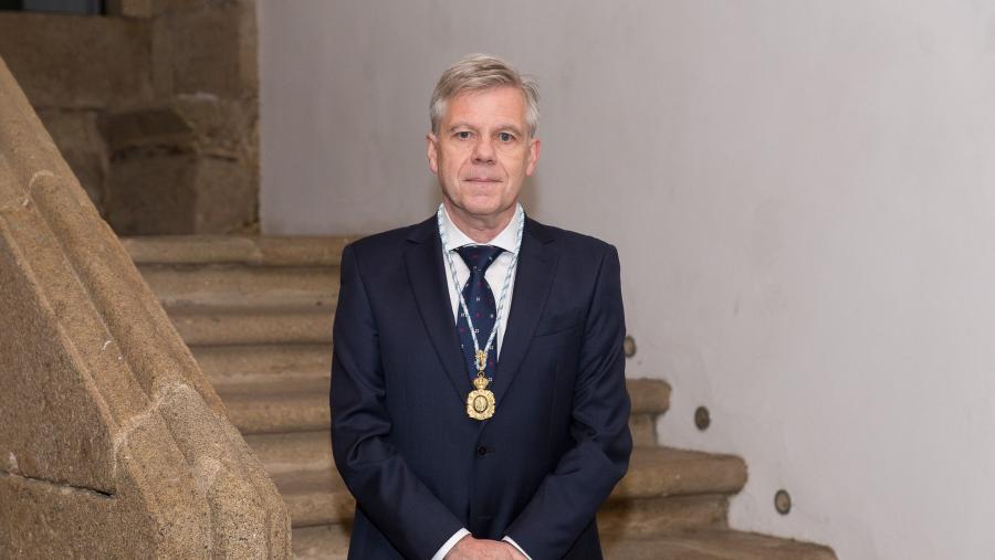 O novo académico é catedrático de Xeometría e Topoloxía da Universidade de Santiago de Compostela
