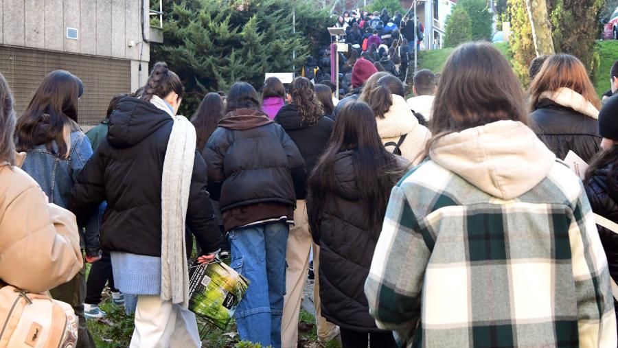 Nos formularios de inscrición, cada centro de Ensino Medio debe indicar os seus datos e mais os dunha persoa acompañante así como o día da visita e o número de estudantes de cada percorrido. FOTO: Santi Alvite