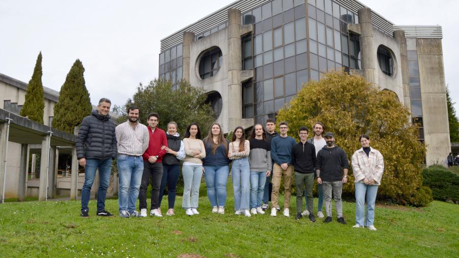 Alumnado e coordinador do Máster Universitario en Enxeñaría de Montes na USC