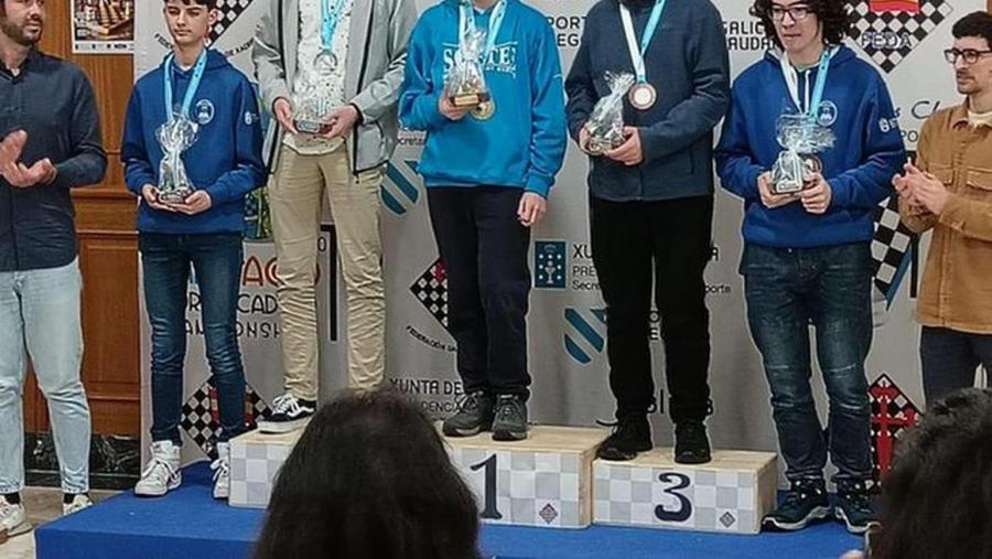 Podio do Campionato Galego de Xadrez