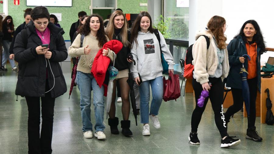 Cada unha das iniciativas propostas, abertas ao conxunto da comunidade universitaria, tiña que incluír a perspectiva de xénero no seu deseño e execución. FOTO: Santi Alvite