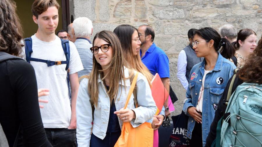 Estudantes na inauguración da edición do ano 2023 dos Cursos. FOTO: RAG