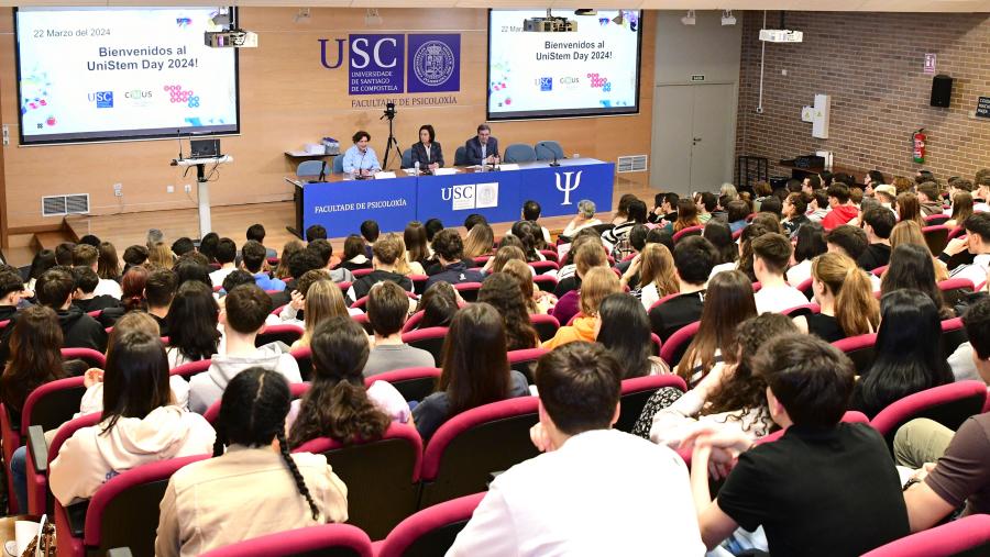 A xornada desenvolveuse na Facultade de Psicoloxía. Foto: Santi Alvite