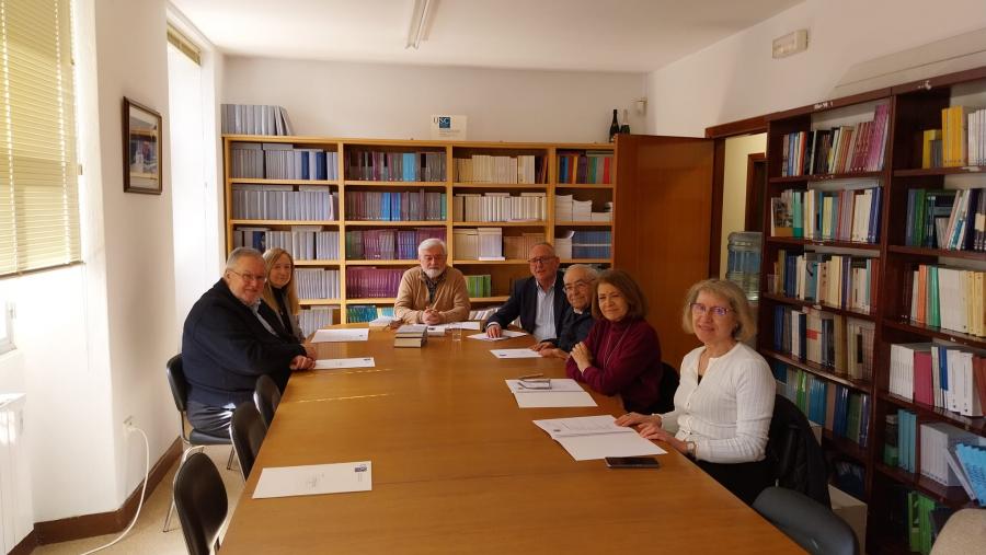 O comité científicos de Clásicos do Pensamento Universal reuniuse este luns