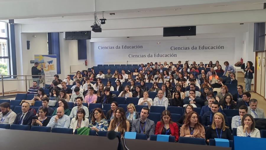 Máis de douscentas persoas participaron no encontro.