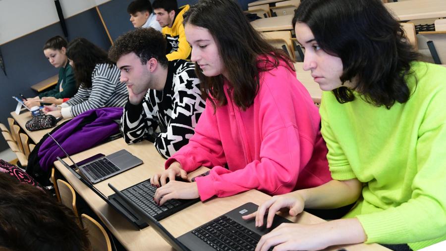  A convocatoria diríxese a membros do PDI, PI ou grupos de innovación docente da USC. Fotos: Santi Alvite