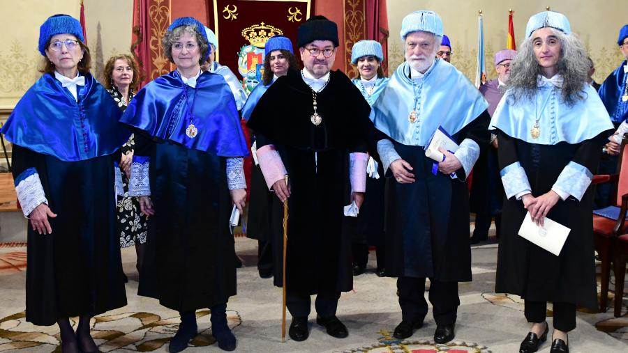 Teresa Barral, esquerda, Claire Chenu, Antonio López, Francesco Tonucci e Belén Caballo. FOTO: Santi Alvite