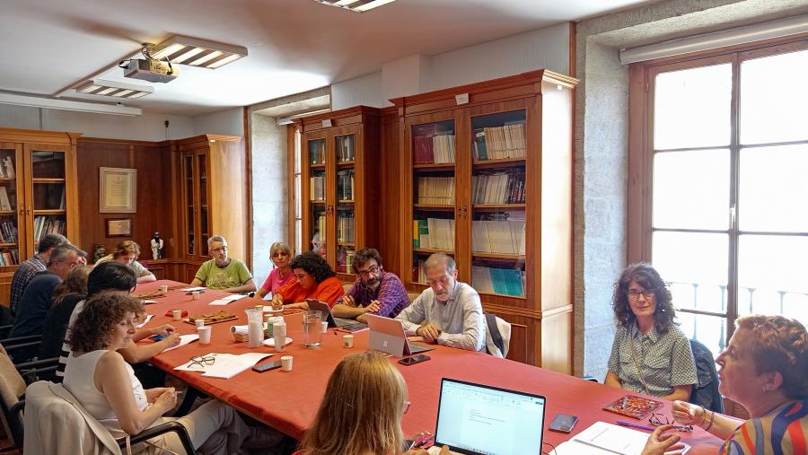 O Foro Social constituíuse este martes presidido pola directora do ILG, Elisa Fernández Rei. Foto: ILG