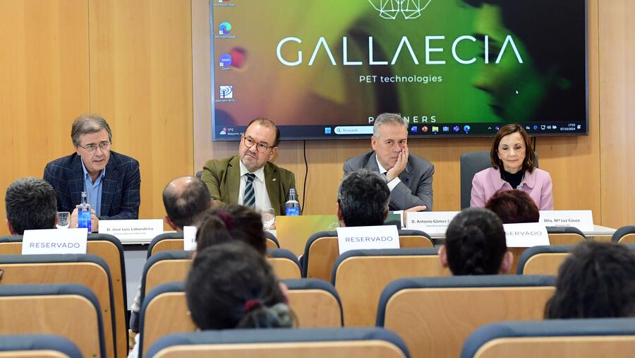 De esquerda a dereita, José Luis Labandeira, Antonio López, Antonio Gómez Caamaño e Mª Luz Couce. Foto: Santi Alvite