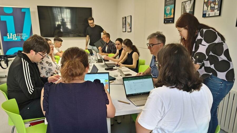 Participantes na fase presencial do Validatón 2025