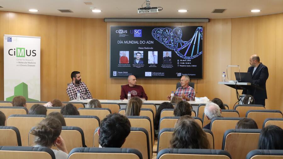 Na xornada houbo unha mesa redonda con persoal investigador do CiMUS. Foto. CiMUS