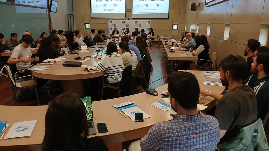 A xornada desenvolveuse no Centro de Estudos Avanzados