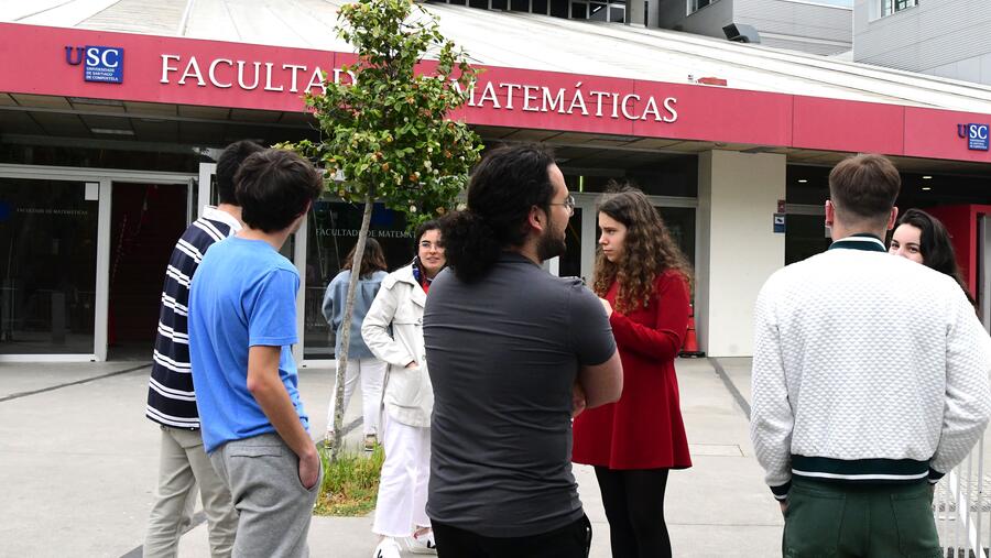 O foro desenvólvese en Matemáticas. FOTO: Santi Alvite