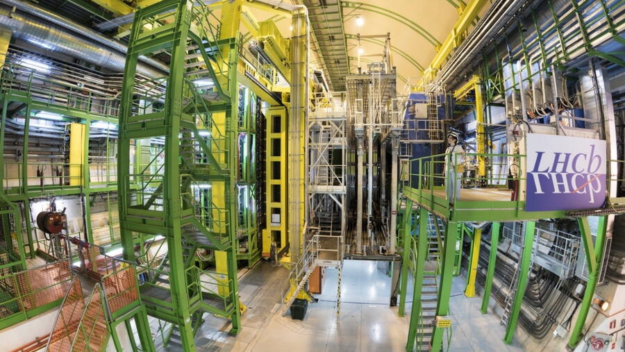 Caverna subterránea do experimento LHCb, nas instalacións da Organización Europea para a Investigación Nuclear (CERN). Foto: Maximilien Brice / CERN