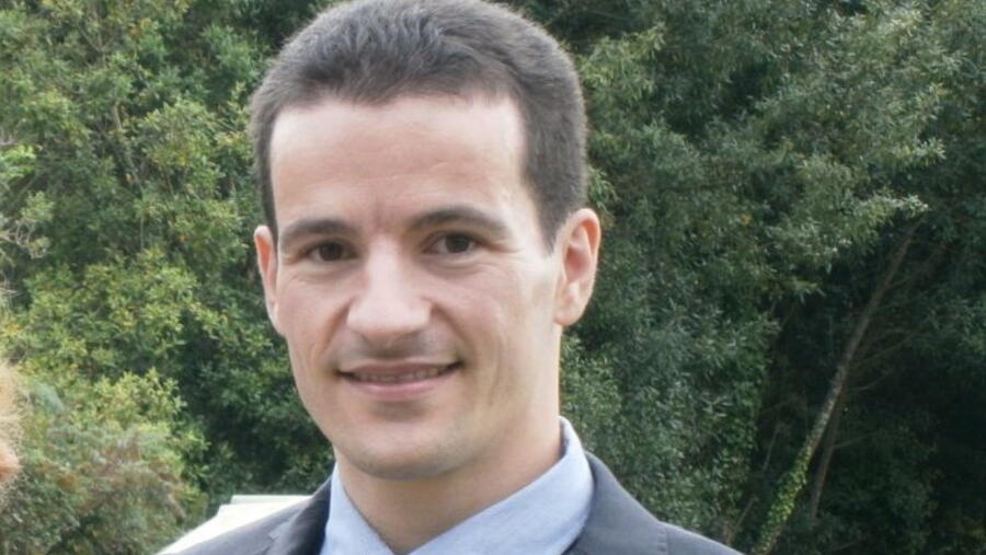 Javier Veloso es investigador del Grupo de Biodiversidade e Botánica Aplicada