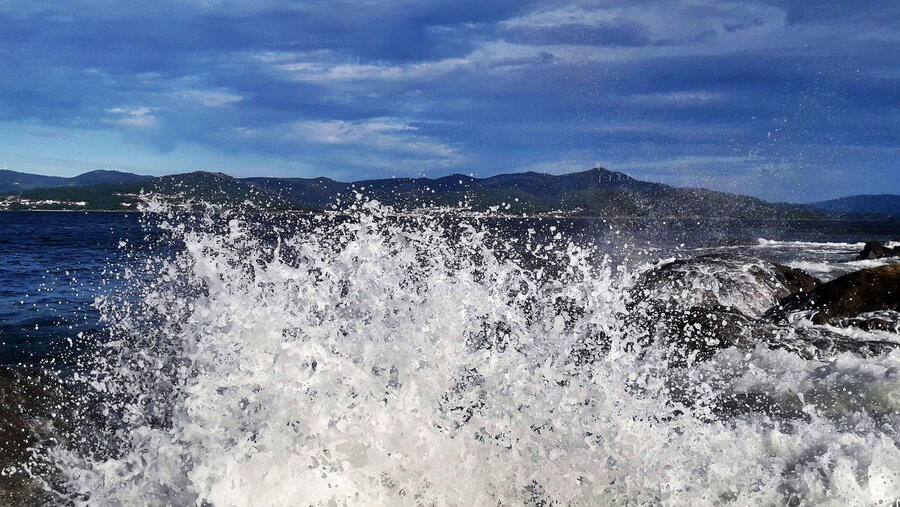 O traballo céntrase na protección do océano. FOTO: Santi Alvite