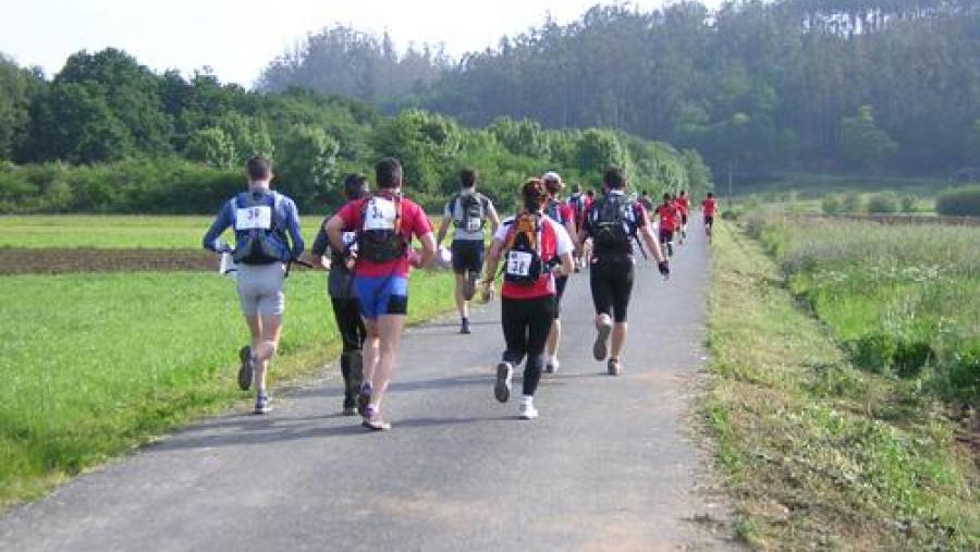 O Campionato Galego Universitario de Raid Aventura e I Raid Popular celebrouse na praia de Tapia