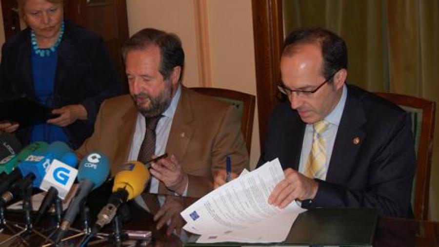 O reitor da USC e o alcalde de Lugo asinaron un convenio de colaboración para o desenvolvemento do Campus de Lugo