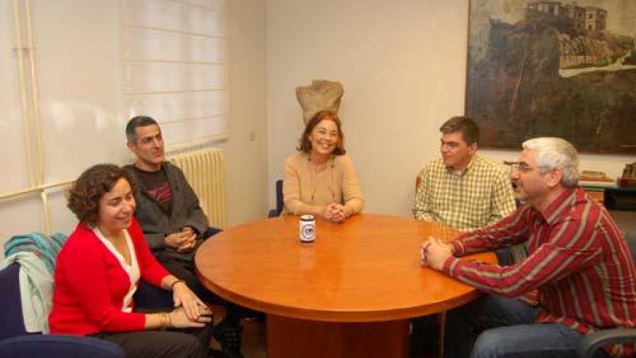 De esquerda a dereita, Carmen Villarino, Carlos Quiroga, Lúcia Bettencourt, Luciano Paula de Melo e Elias J. Torres