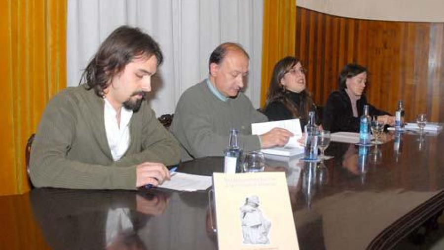 A publicación presentouse na Sala de Profesores da Facultade de Xeografía e Historia