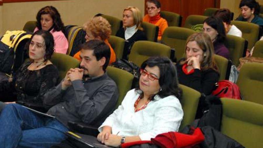 Inauguradas en Económicas unhas xornadas sobre discapacidade e vítimas da violencia de xénero en Galicia