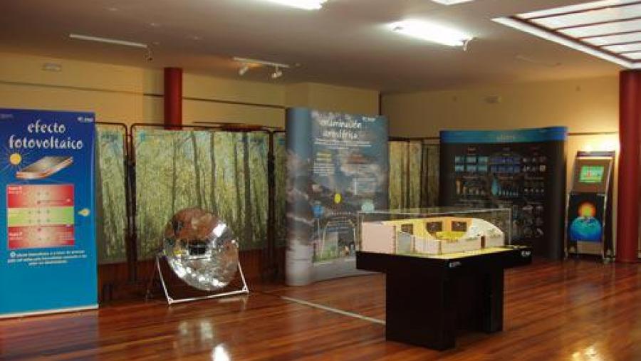 A mostra Un mundo de enerxía, unha produción do INEGA, pode visitarse na Facultade de Ciencias da Educación