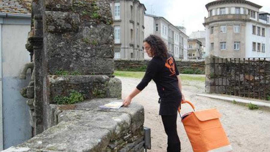 O reparto dos cómics fíxose polos lugares emblemáticos de paseo do centro da cidade