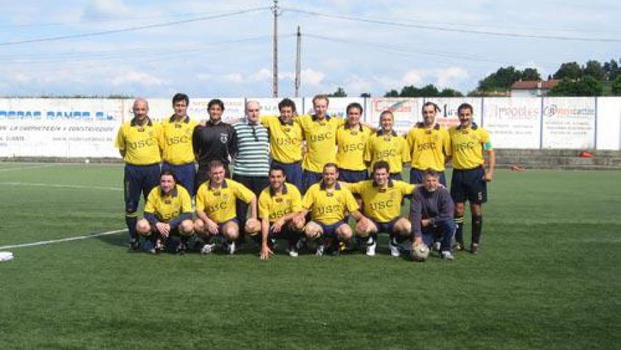 Dos vinte e seis partidos disputados o equipo de Veteranos da USC venceu 19