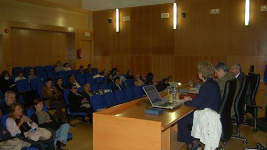 Público asistente á conferencia do eurodeputado Enrique Barón no Congreso Edutec