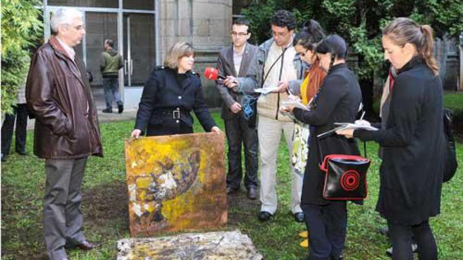 A artista brasileira Christina Oiticica desenvolve un proxecto de land art que se poderá visitar en maio de 2009 na Igrexa da Universidade baixo o título 'Camiño Peregrino'