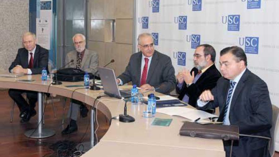 A celebración do centenario do nacemento de Vidal Abascal desenvolveuse no CEA