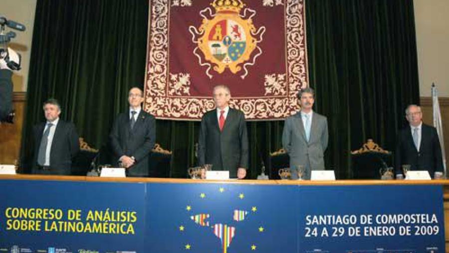 O presidente da Xunta, Emilio Pérez Touriño, presidiu o acto inaugual do encontro