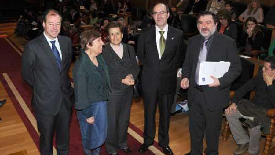 De esquerda a dereita, Salustiano Mato, María José Pérez, Adela Cortina, Senén Barro e Lois Ferradás