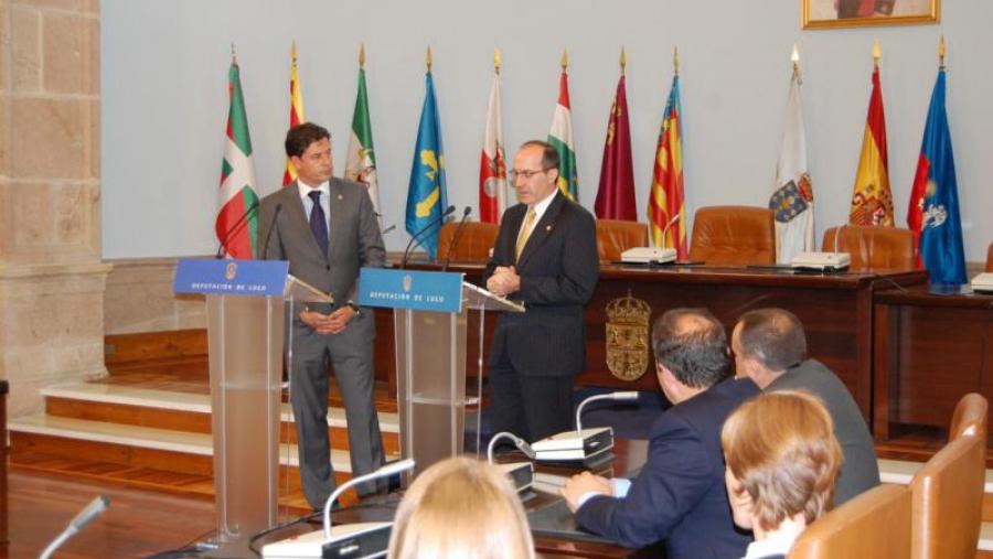 José Ramón Gómez Besteiro e Senén Barro nun momento do anuncio