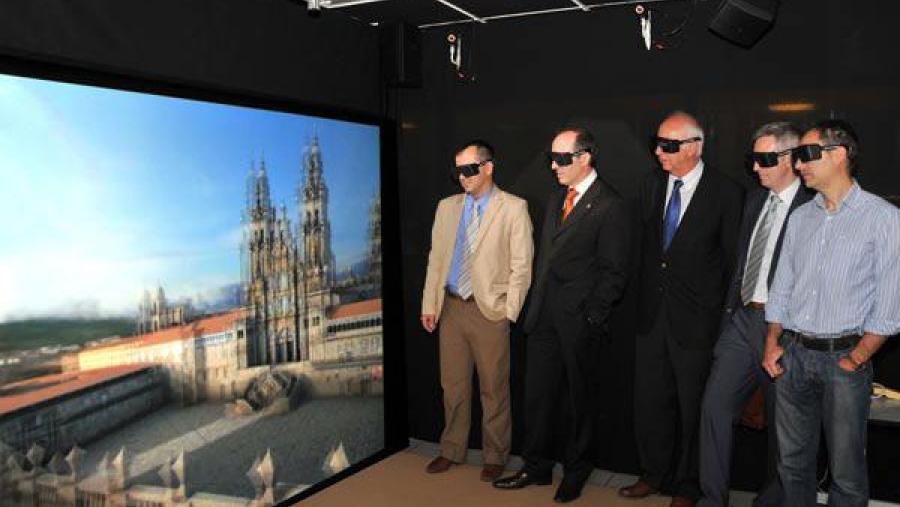 Os asistentes á presentación puideron comprobar in situ as particularidades do sistema CAVE