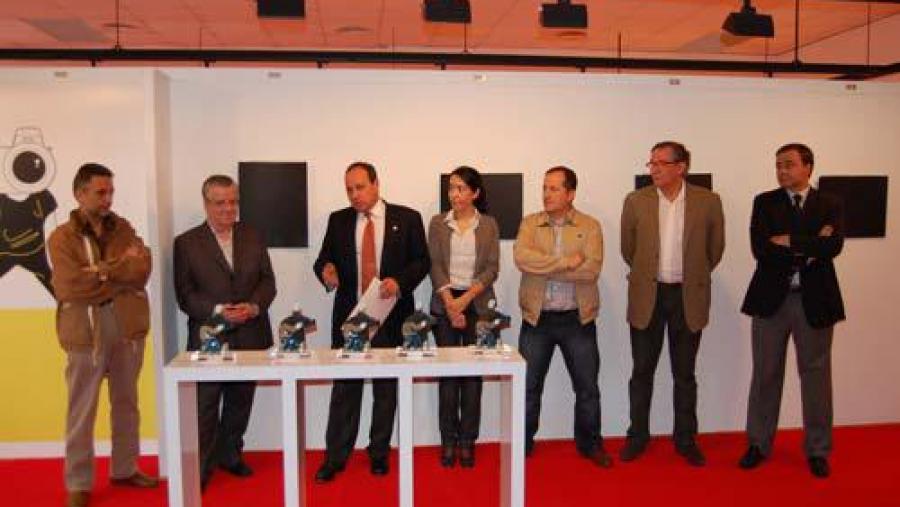 Representantes de Lugo Cultural entregaron os premios do XVI Maratón Fotográfico do Campus de Lugo