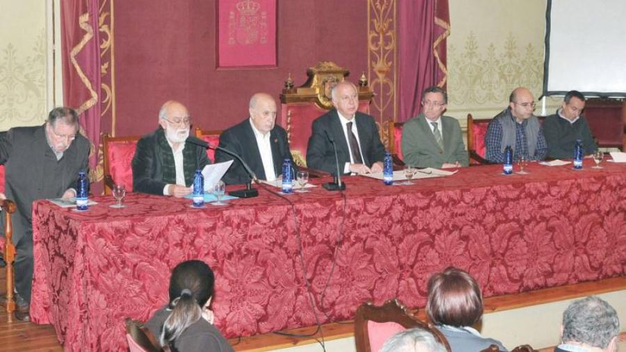 O reitor presidiu o acto homenaxe celebrado no Paraninfo da Universidade