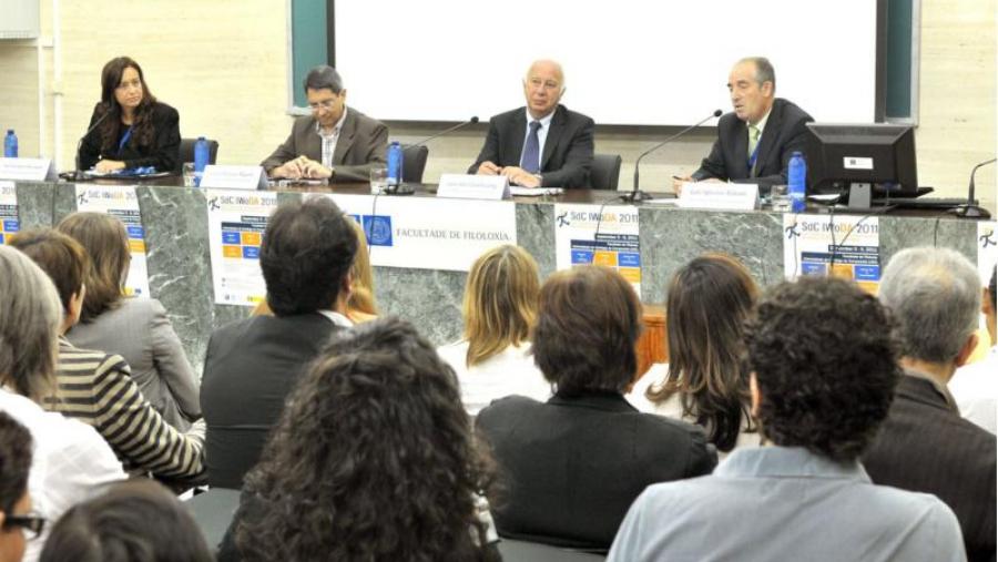 De esquerda a dereita, Mª de los Ángeles Gómez, Juan Casas, Juan Casares e Luis Iglesias