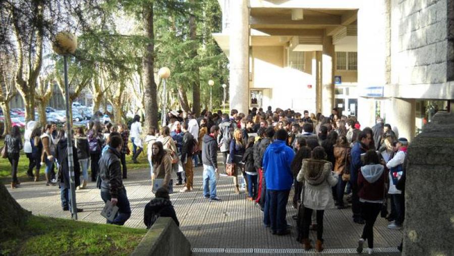 O alumnado percorrerá distintos centros en Santiago ao longo da semana