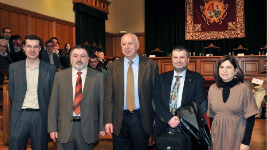 De esquerda a dereita, Suso Rodríguez, Lois Ferradás, Juan Casares, Manuel Bragado e Elena Fernández