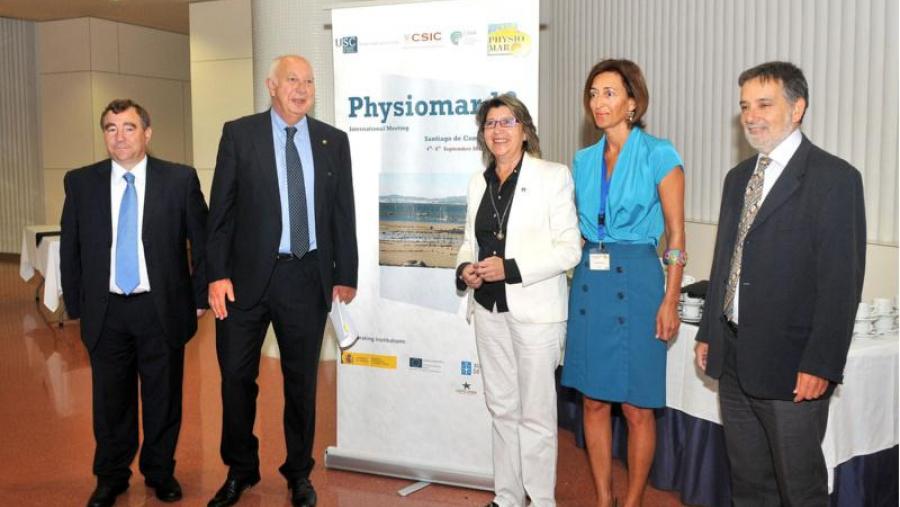 O reitor da USC e a conselleira do Medio Rural e do Mar, no centro, inauguraron o congreso