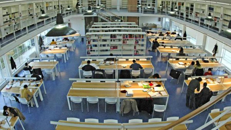 Trócanse horas de estudo por euros para proxectos solidarios 