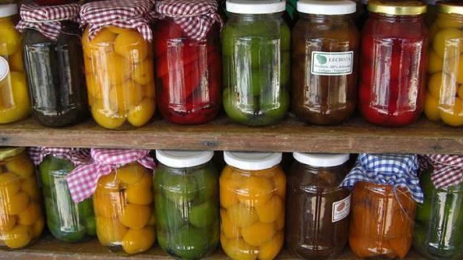 O Proxecto de Hortos Urbanos da USC organizará en decembro dous obradoiros de elaboración de conservas