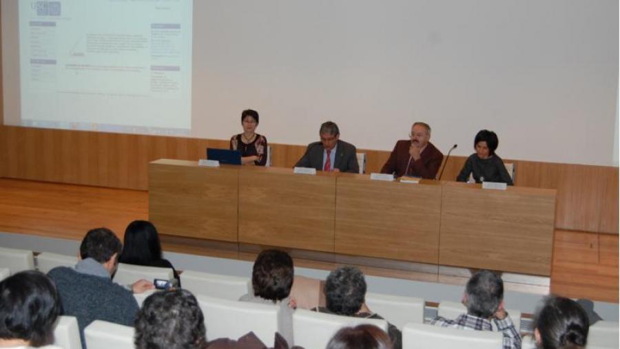 Presentación en Lugo do espazo web 'Proxéctate en galego', con (de esquerda a dereita) Mar Pérez Fra, Pedro García Herradón, Ramón Villares e Marta López