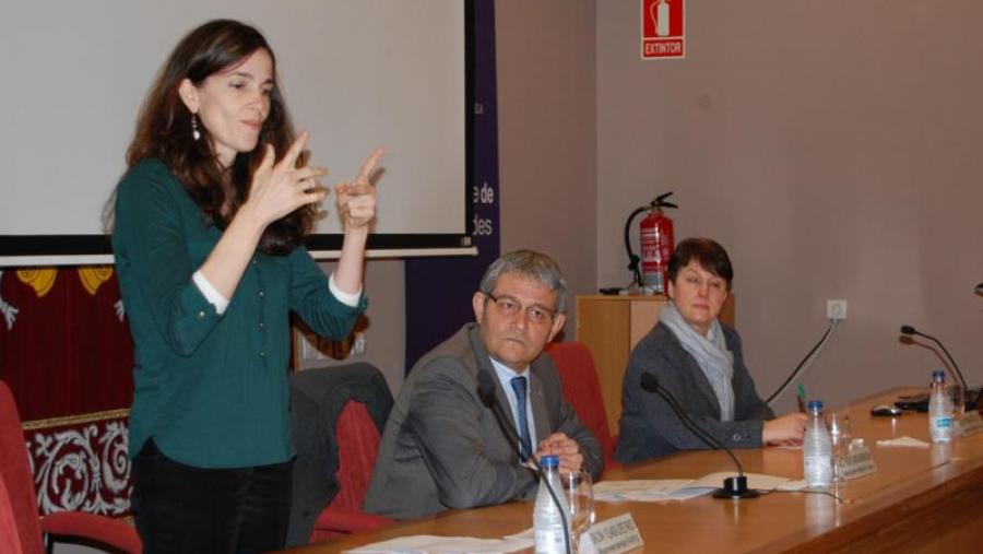 Yolanda López Pardo, Pedro García Herradón e Isabel González, na apertura da xornada 'Emprega-T'