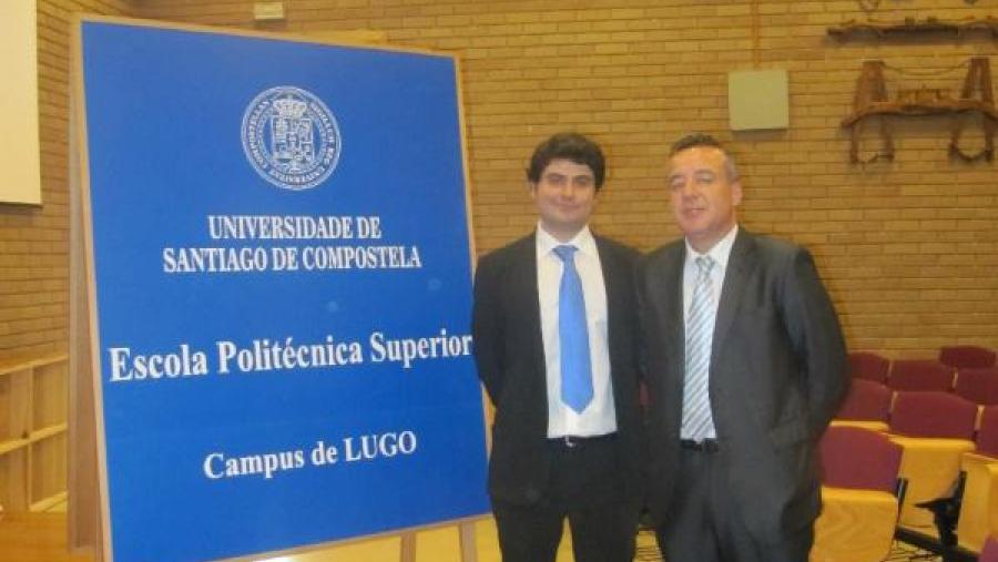 O investigador Rubén Regueira e, á dereita, o catedrático da USC Manuel Guaita, que dirixiu a súa tese de doutoramento