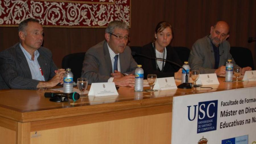Rodríguez Lestegás, García Porto, García Herradón e Otero Urtaza, na presentación do III Máster DAEN en Formación do Profesorado