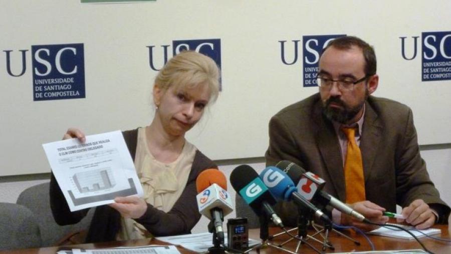 O vicerreitor de Relacións Exteriores, Víctor Millet, e a directora do CLM, Katerina Vlasakova. Foto: SERVIMAV