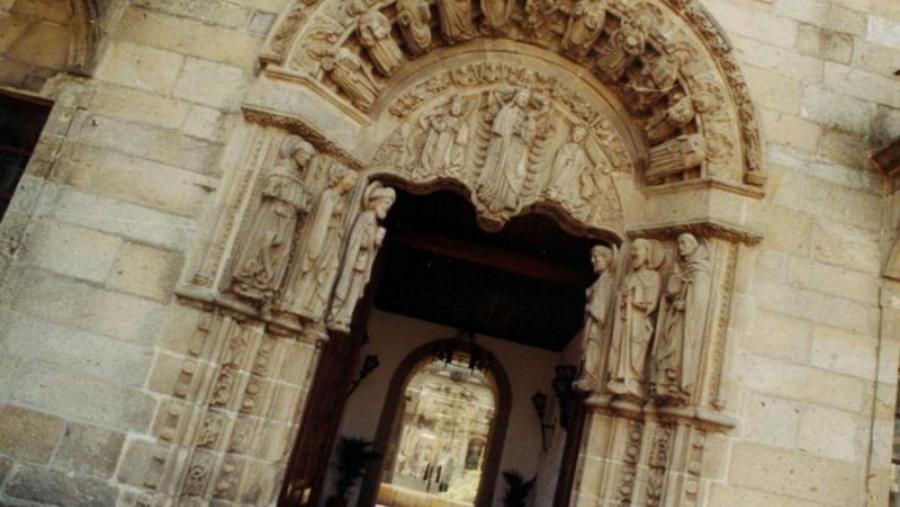 O Claustro Universitario da USC aproba os Estatutos da institución